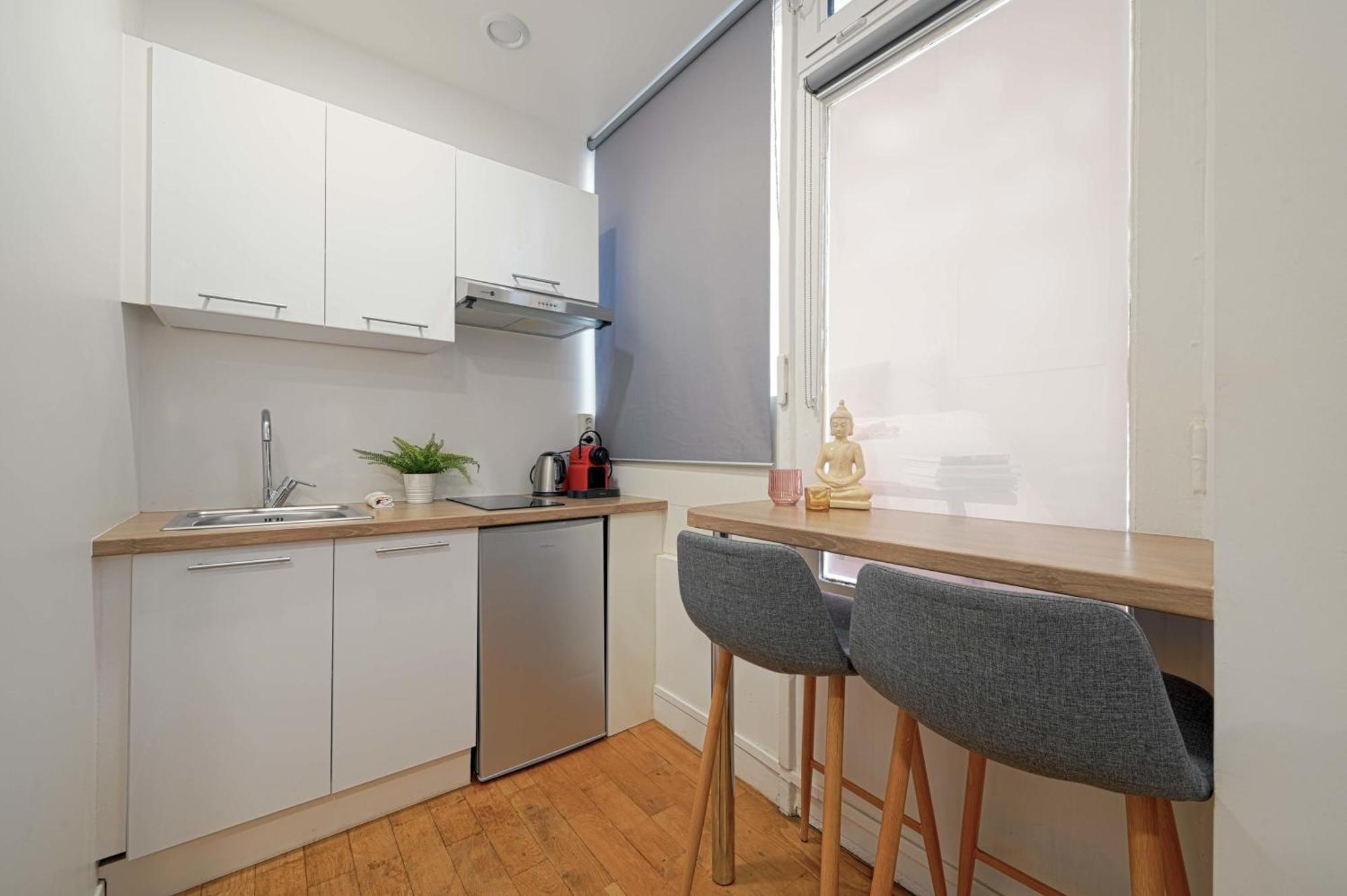 Modern Studio Fully Renovated ปารีส ภายนอก รูปภาพ